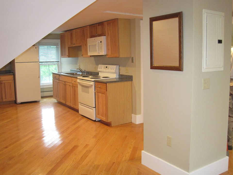 Open floor plan Kitchen
