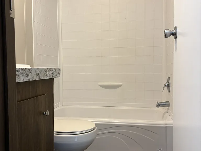 237 Laurel Ln #23 — Photo 10