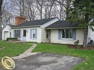 2770 Hillcrest, Wixom, MI 48393