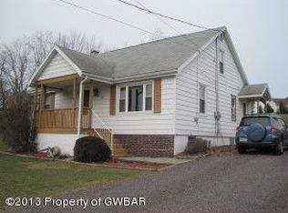 367 W County Rd, Sugarloaf, PA 18249