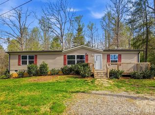 31 McGee Hill Rd, Fairview, NC 28730
