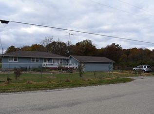 335 S State Line Rd, Beaverville, IL 60912