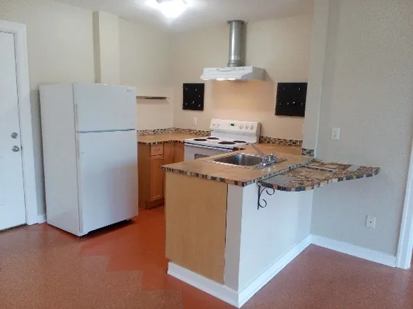 316 W 1st St #5, Pt Angeles, WA 98362