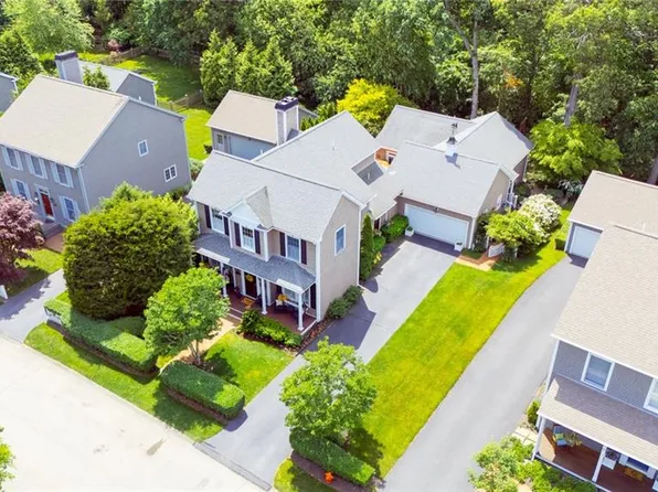 37 Sea Grass Way, North Kingstown, RI 02852