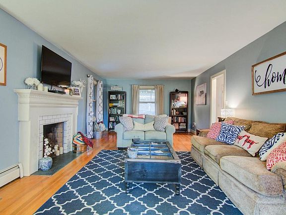 5th image of 1329 Crutchfield St