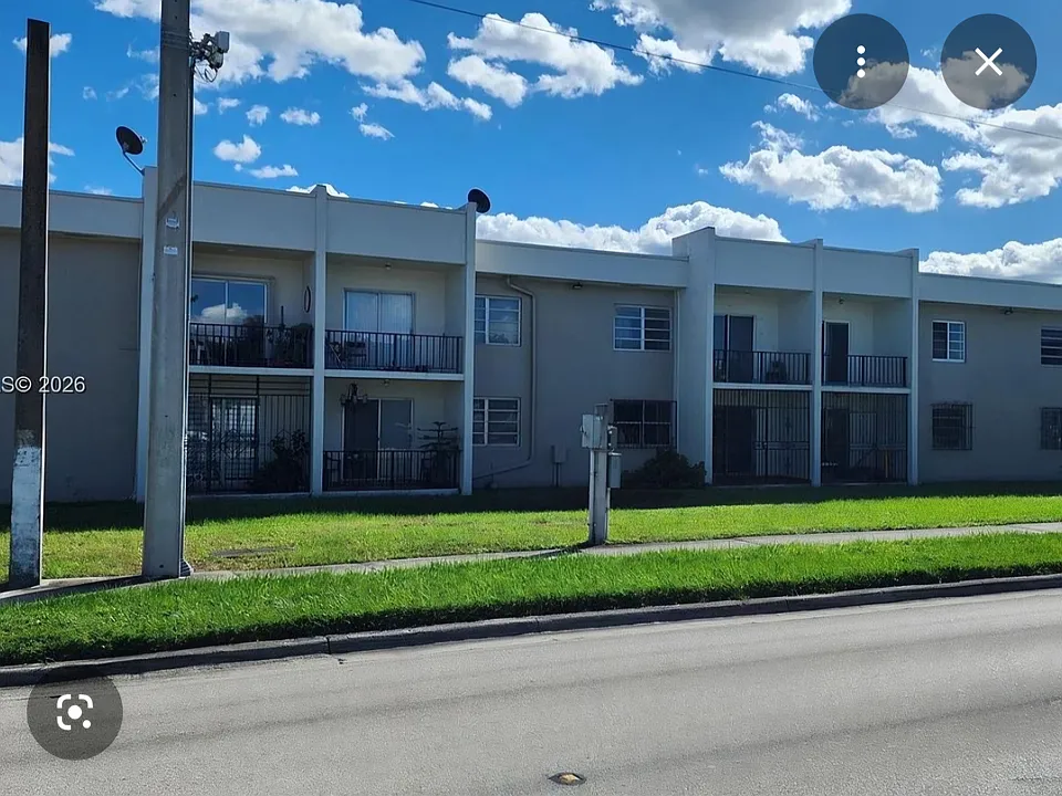 9000 SW 24th St