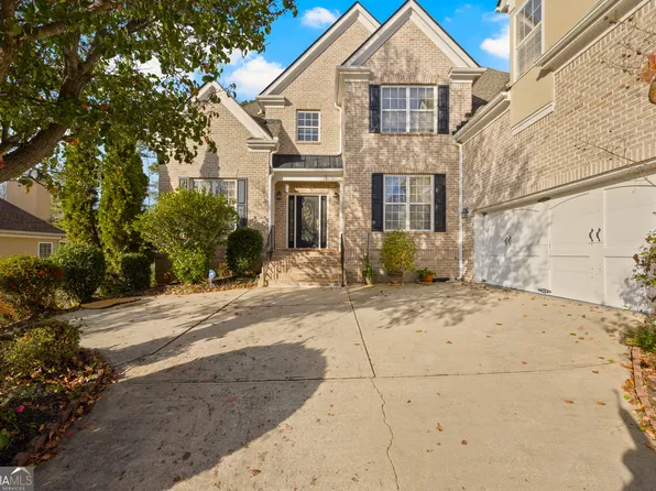 221 Langshire Dr, McDonough, GA 30253
