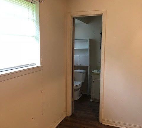 3rd image of 2442 Coburn Ln