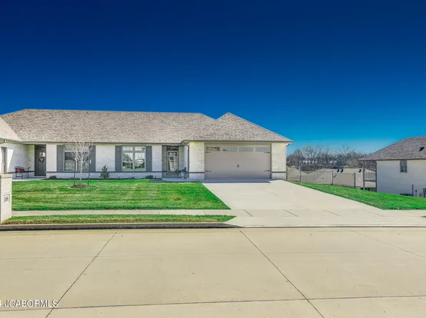 109 Pioneer Trail Dr, Jefferson City, MO 65109