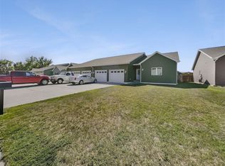 414 2nd Ave SW #1, Surrey, ND 58785