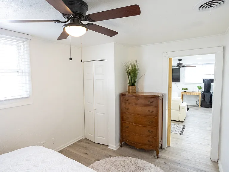 1230 Reese Ave #1230 — Photo 6