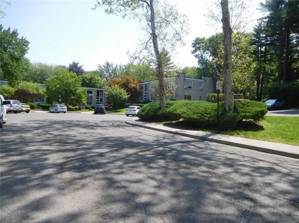 2 Channing Place #1-R, Eastchester, NY 10709