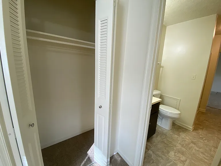 Beechwood Apartments — Photo 11