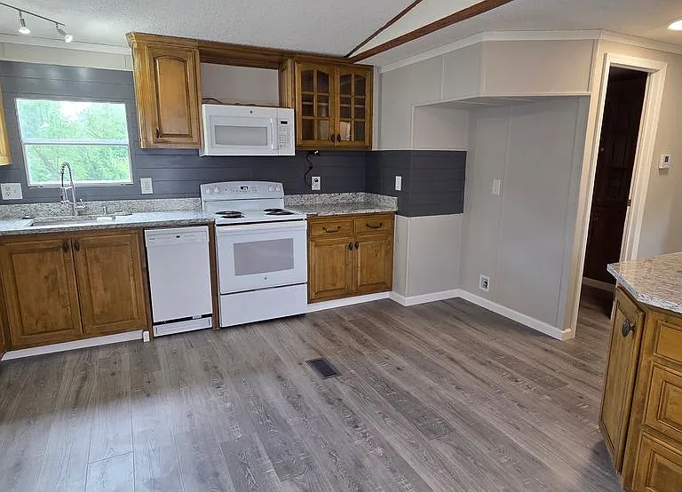 16680 S 337th East Ave — Photo 7