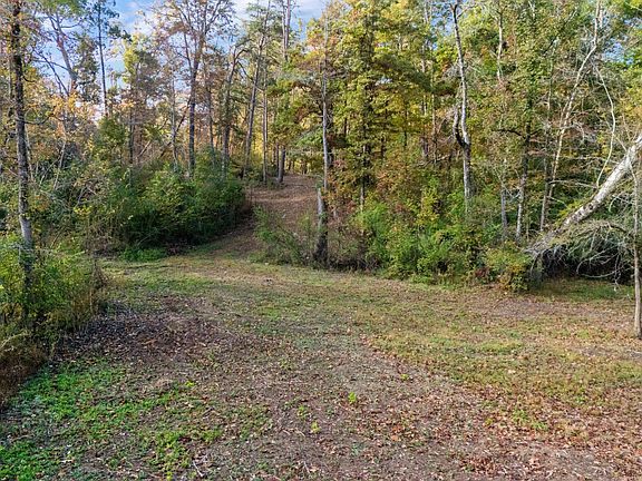 3rd image of 209 Ridge Rd