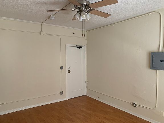 5th image of 445 1/2 S Grand View St #205