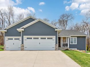 681 Sunrise Dr, Lodi, WI 53555