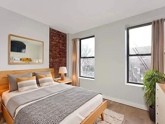 5th image of 423 Marcus Garvey Blvd #3B