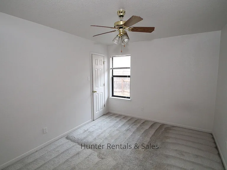 3509B Dustin Ct — Photo 9