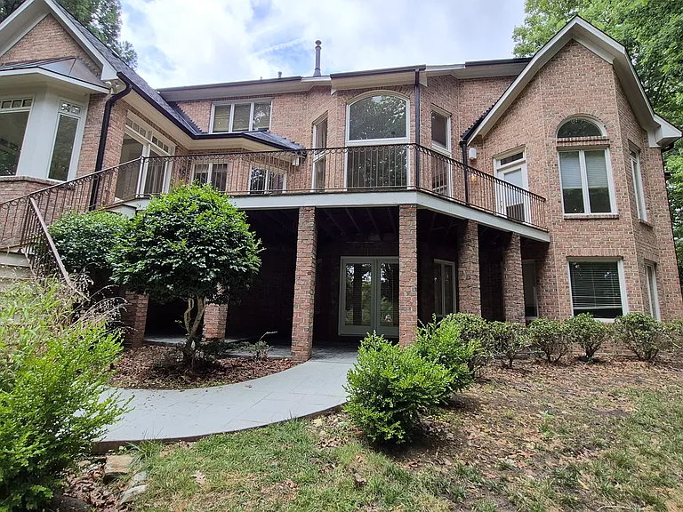 4413 Turnberry Cir — Photo 34