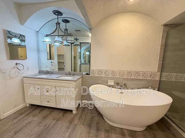 9591 Capiland Rd — Photo 12