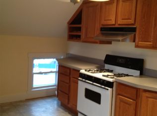 593 Plymouth Ave APT 3, Fall River, MA 02721
