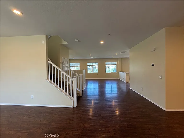 6045 Medinah St — Photo 5