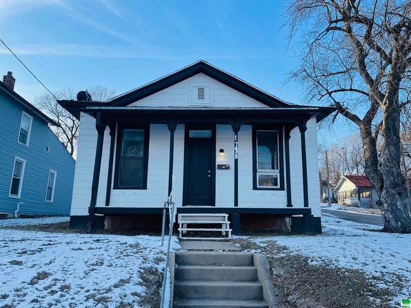 1725 Center St, Sioux City, IA 51103