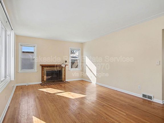 4th image of 1421 Ball Ave NE