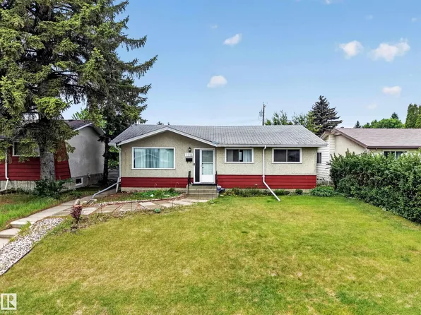 5216 104a St NW, Edmonton, AB T6H 2M1