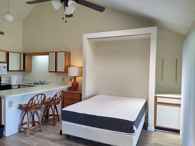 510 Fairwood Lakes Dr #19E — Photo 2
