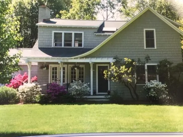 85 Valley Rd, Westport, CT 06880