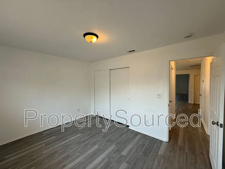 1944 Hickock Ct — Photo 20