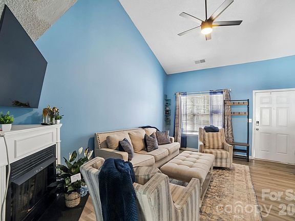 2nd image of 5427 Kimmerly Woods Dr