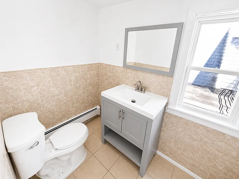 555 Norwood St #3 — Photo 7