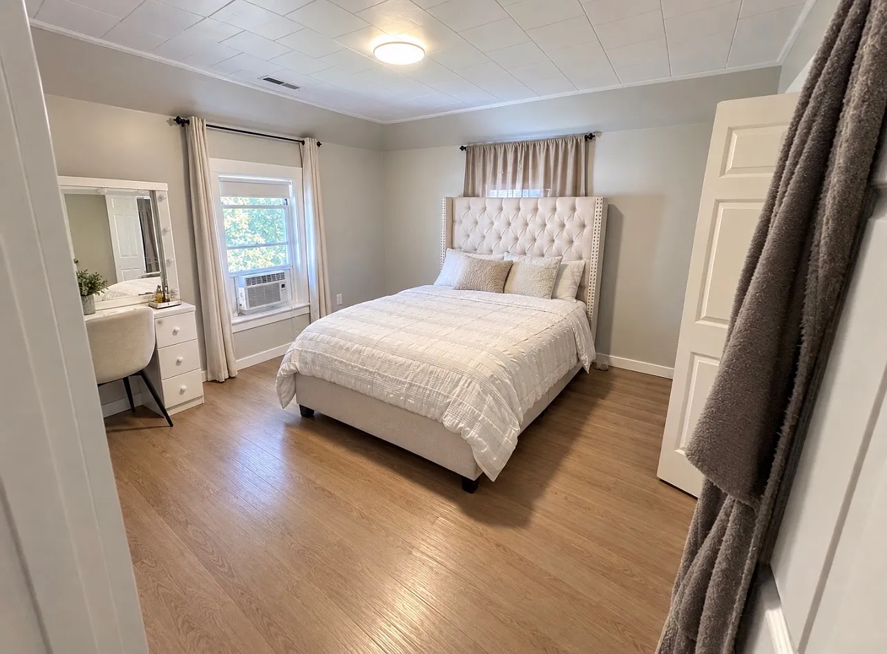 2 bed, 1100 sqft, $1,800 — Photo 4