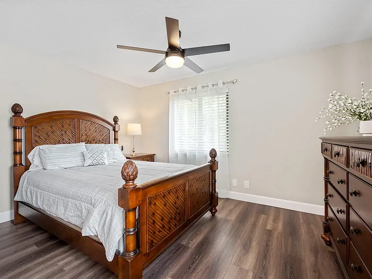 13745 Yarmouth Dr — Photo 20