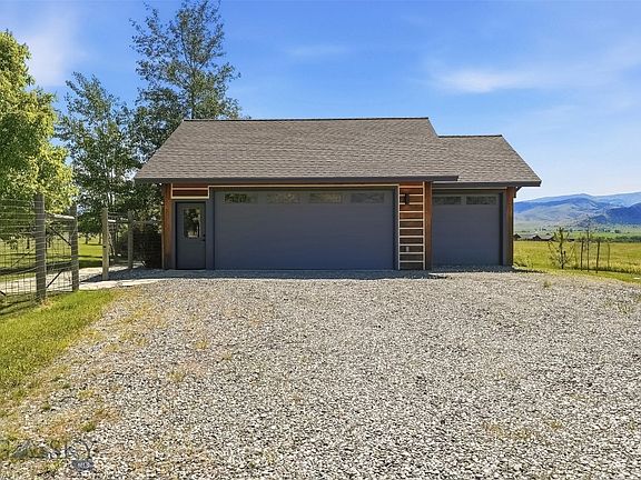 4th image of 16 Cutthroat Ln