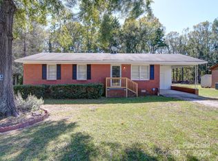 546 Roundtree Cir, Chester, SC 29706