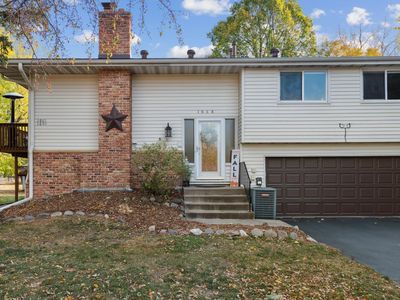 1688 Hickory Hill Dr, Saint Paul, MN, 55122
