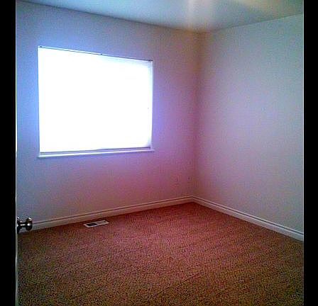 Bedroom 2 (Upstairs)