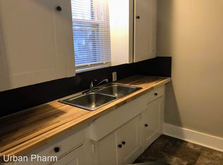 1052 Jackson St NW APT 1, Grand Rapids, MI 49504