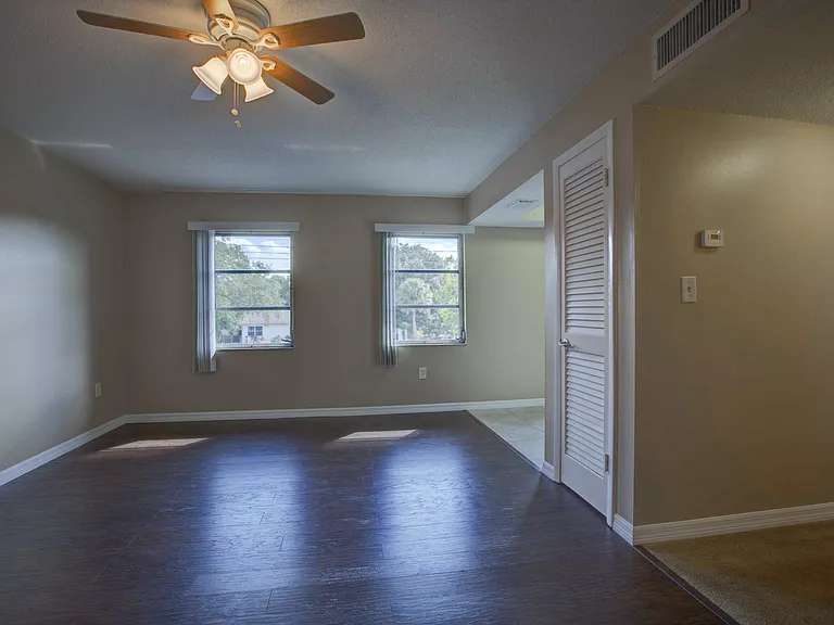 Citadel Apartments of Sarasota — Photo 5
