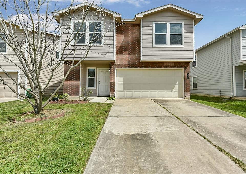 1st image of 7814 Maverick Trace Ln