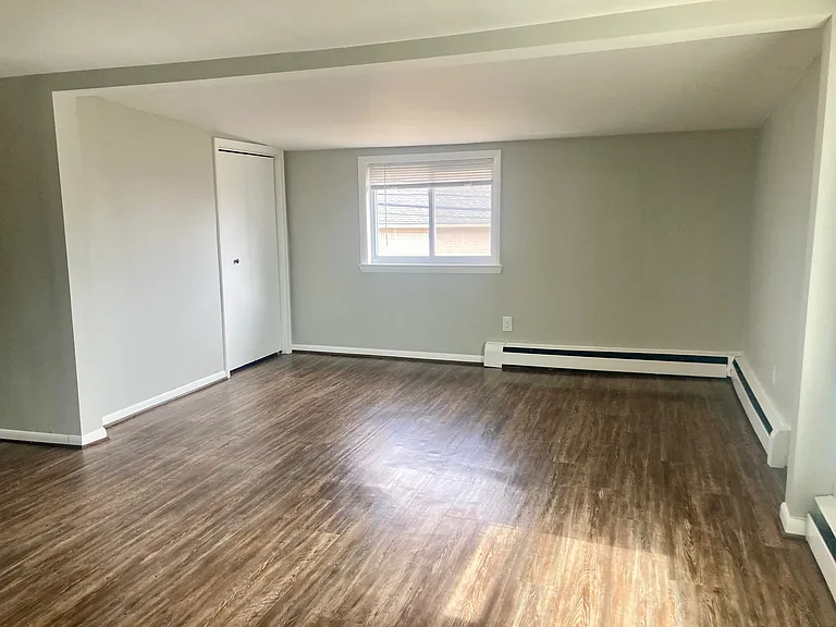 2034 John R Rd #5 — Photo 4