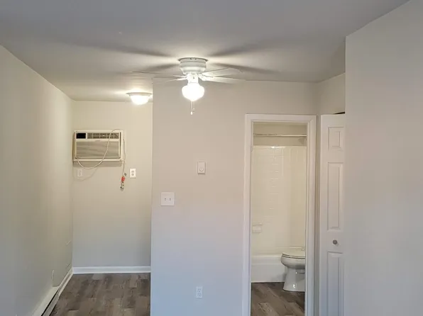 7930 Becket St APT 10, Norfolk, VA 23518