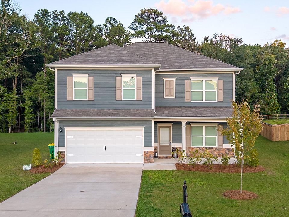 1st image of 560 Ridge Cir