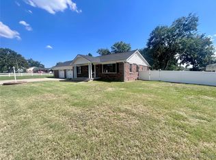 405 Warren Rd, Henryetta, OK 74437