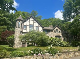 13 Cobble Heights Rd, Kent, CT 06757