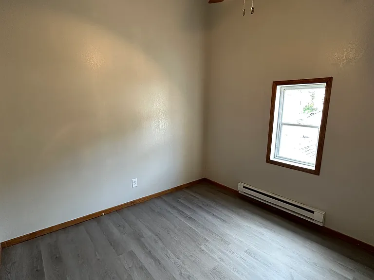 553 W Locust St #553 — Photo 9